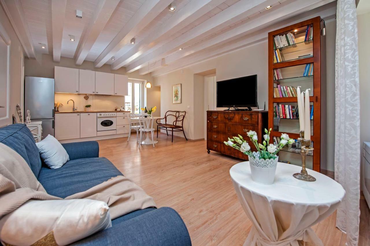 Casa Sbisa' Apartment Rovinj Bagian luar foto